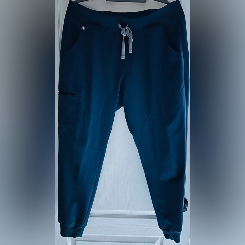 Figs Zamora scrub jogger